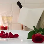Relais Colonna בית הארחה